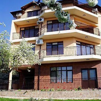 بيت للعطل Prolet General-Kantardzhievo